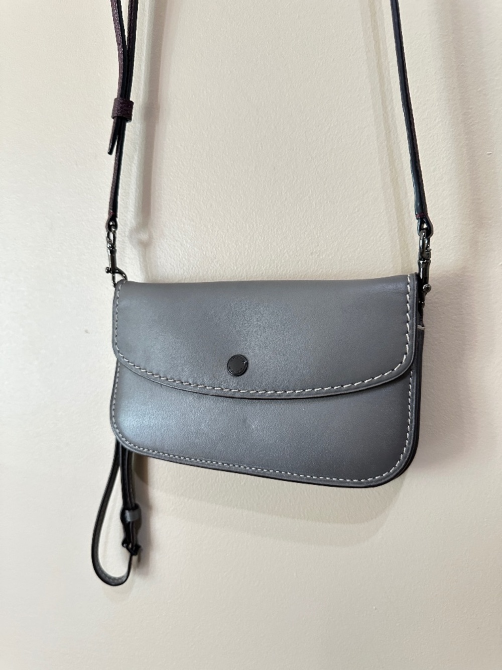 Coach 1941 Gray Glovetanned Leather Clutch Wristlet Crossbody Bag 58818